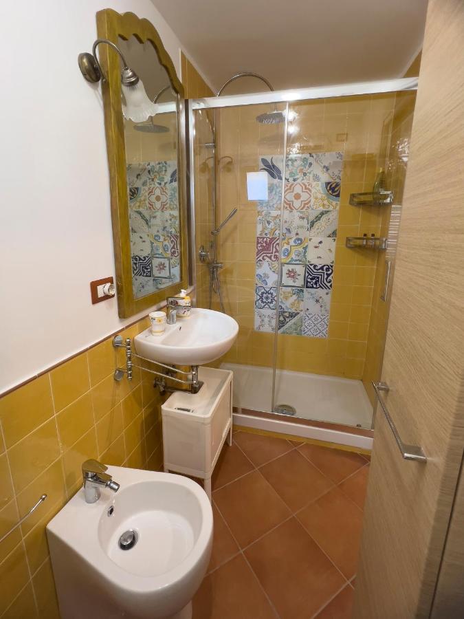 Giallo Napoli ภายนอก รูปภาพ